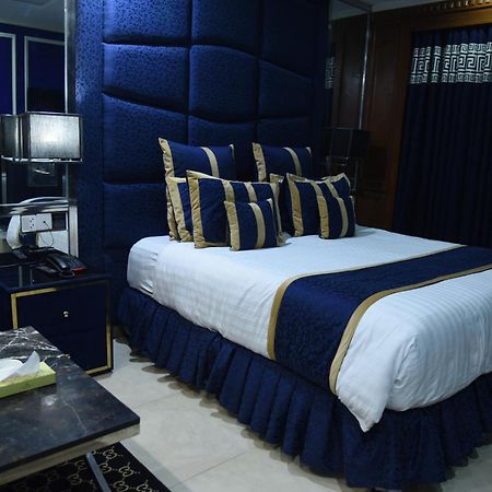 Hilton Suites Лахор Екстериор снимка