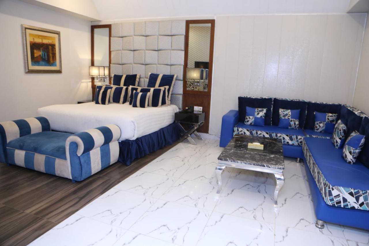 Hilton Suites Лахор Екстериор снимка